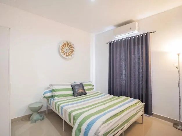 Town House, Modern Minimalis, Lokasi Strategis Ferienhaus