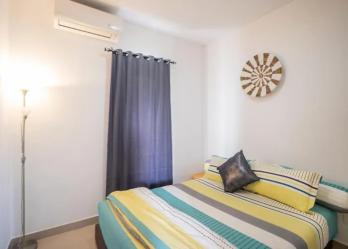 Ferienhaus Town House, Modern Minimalis, Lokasi Strategis