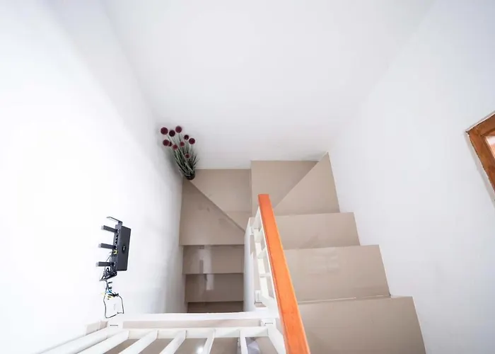 Town House, Modern Minimalis, Lokasi Strategis Seminyak