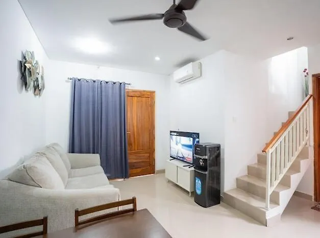 Town House, Modern Minimalis, Lokasi Strategis Ferienhaus *